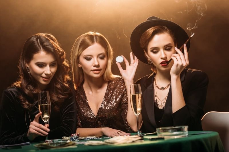 Dealer interface at setar77 Money Train table